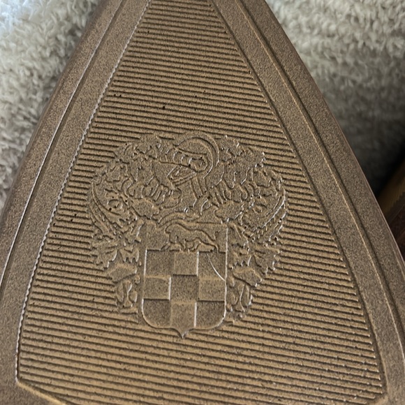 Vince Camuto Quilted Brown Ankle Booties - Picture 2 of 5